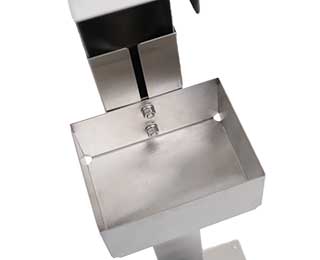 足踏み式で清潔で安全!